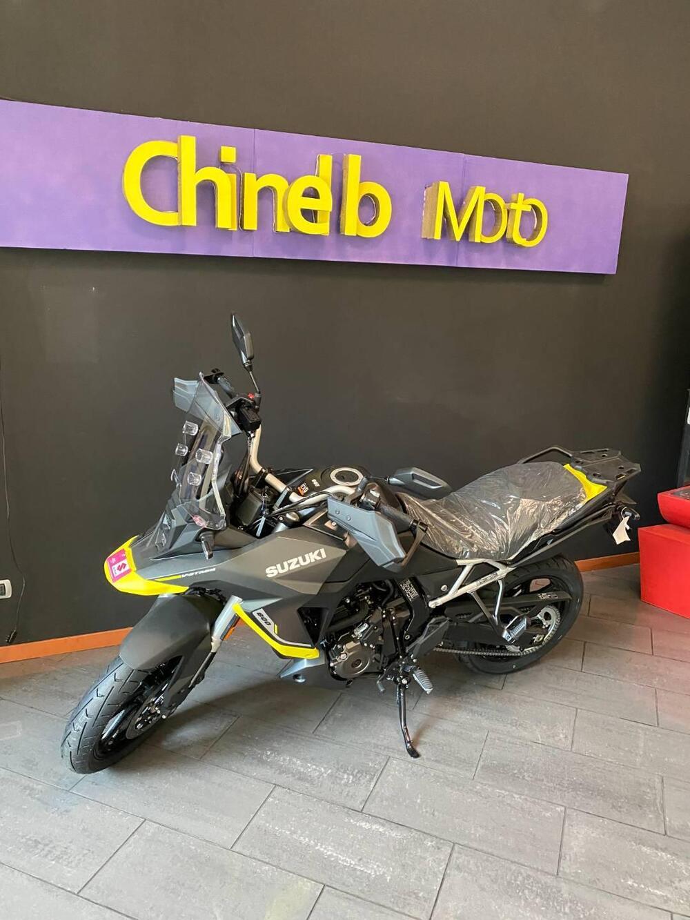 Suzuki V-Strom 800SE (2025) (2)