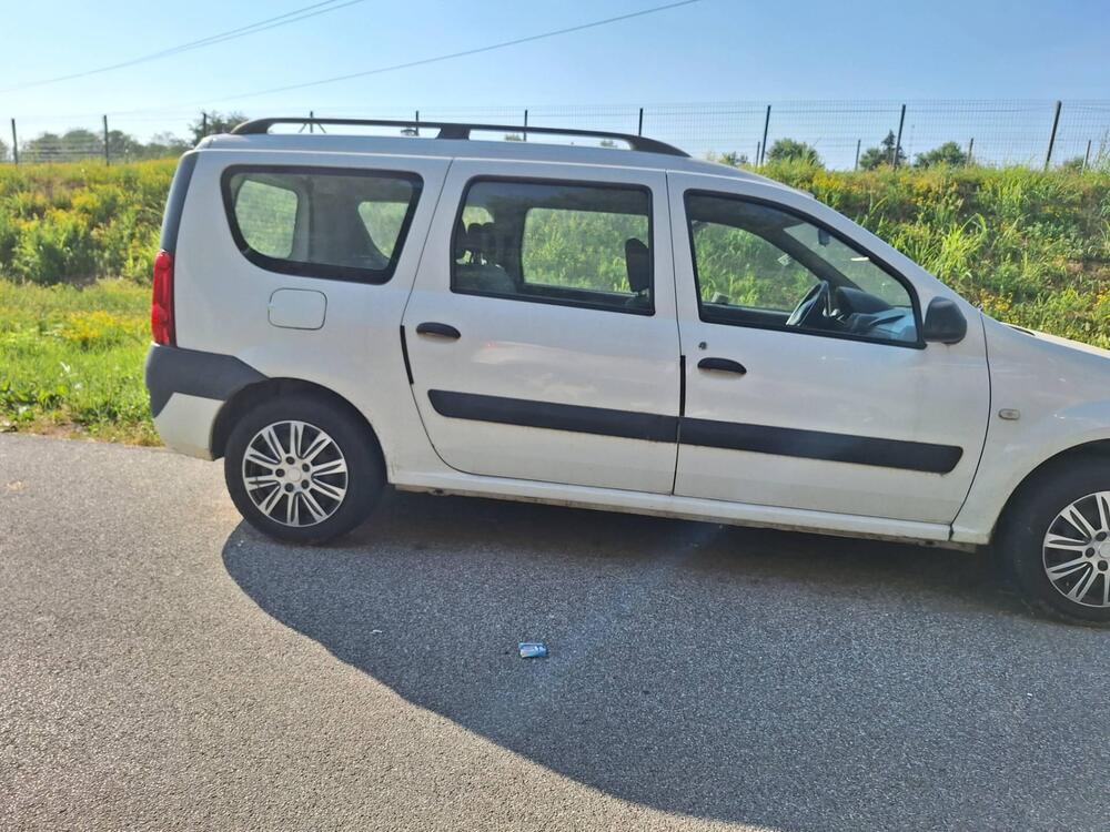 Dacia Logan Station Wagon usata a Milano (4)