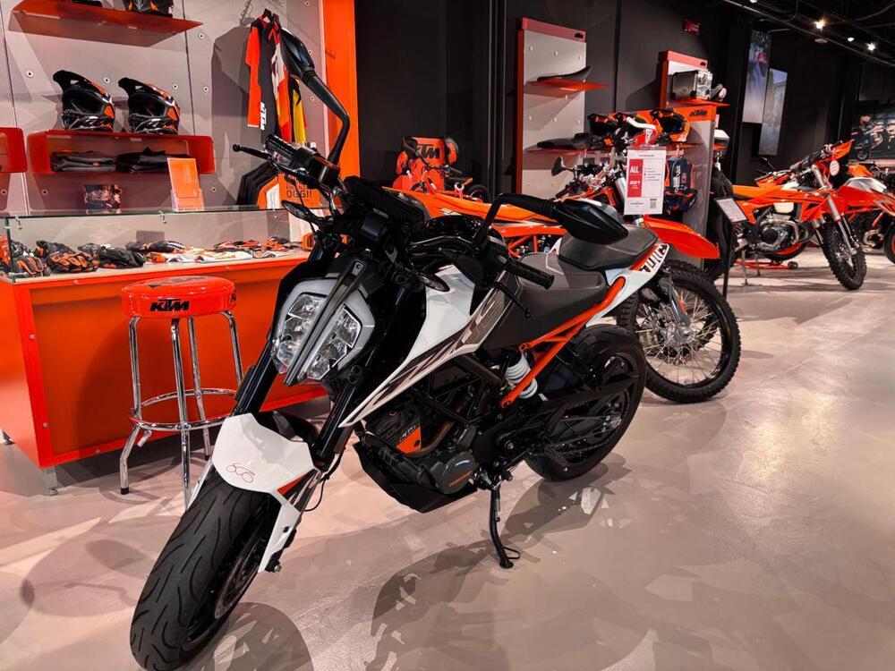 KTM 125 Duke ABS (2017 - 20) (2)