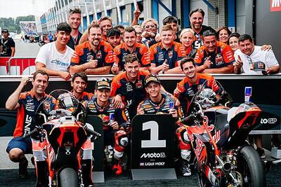 MotoGP 2025. GP dei Paesi Bassi ad Assen. Moto3: la gara finisce con bandiera rossa per incidente, coinvolto Luca Lunetta. La vittoria va a Jos&eacute; Antonio Rueda 