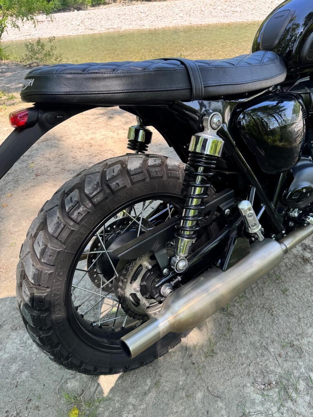 Triumph Bonneville T100 (2021 - 25) (8)