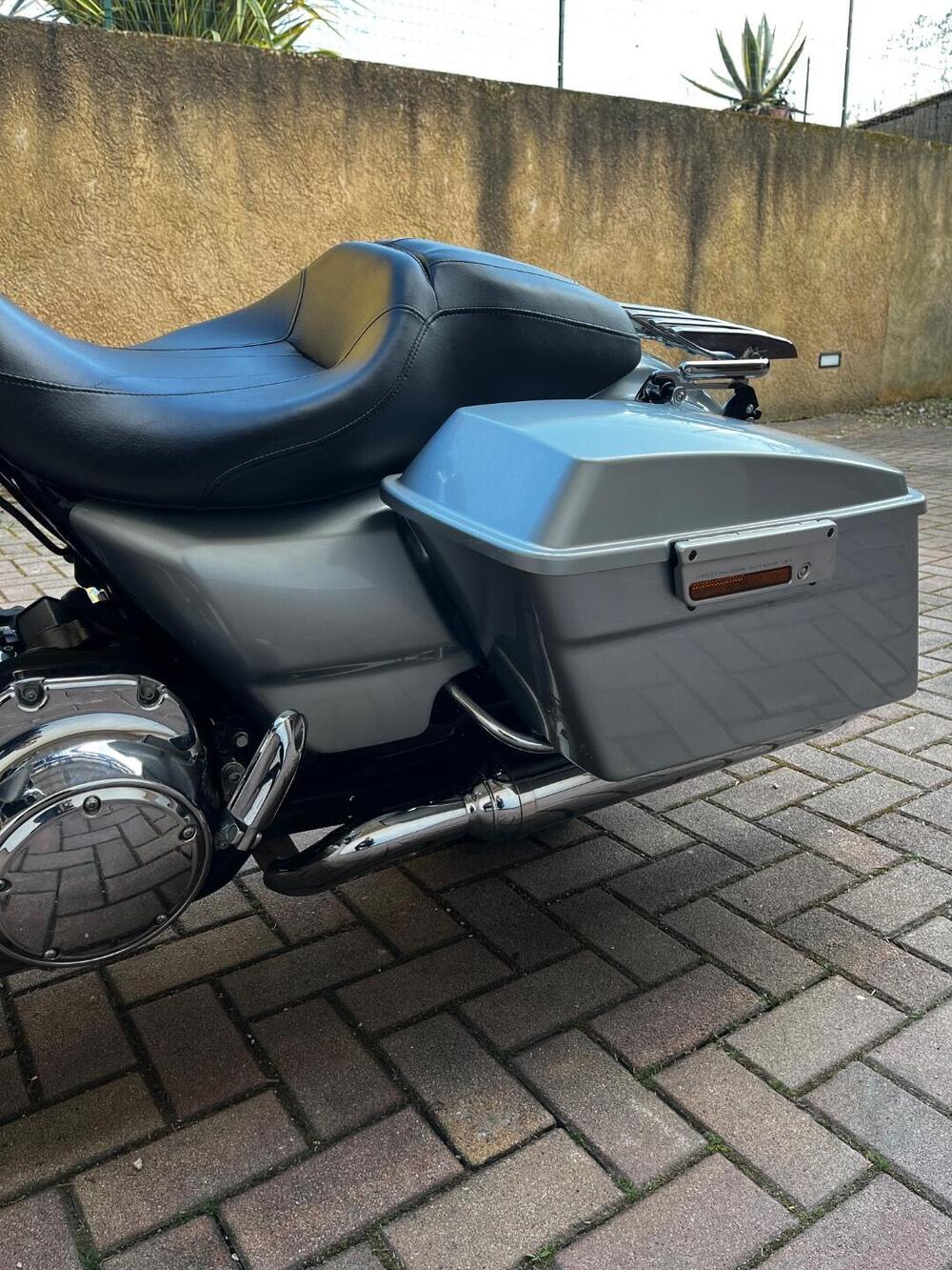 Harley-Davidson 1584 Street Glide (2008 - 10) - FLHX (6)