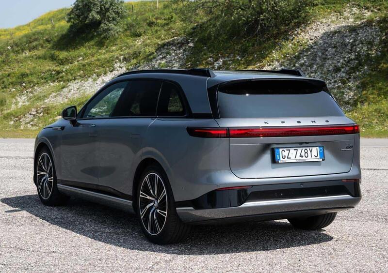 XPeng G9 (2025-->>) (4)