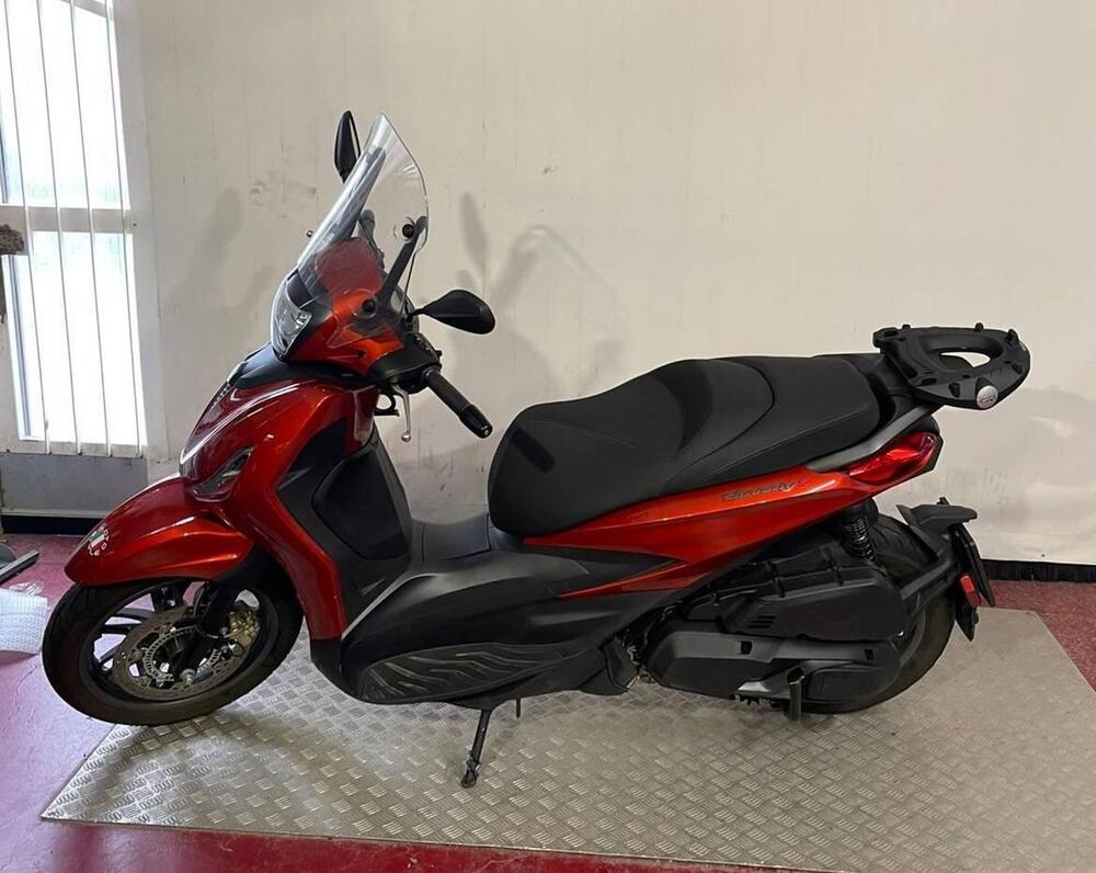 Piaggio Beverly 400 S ABS-ASR (2021 - 24) (2)