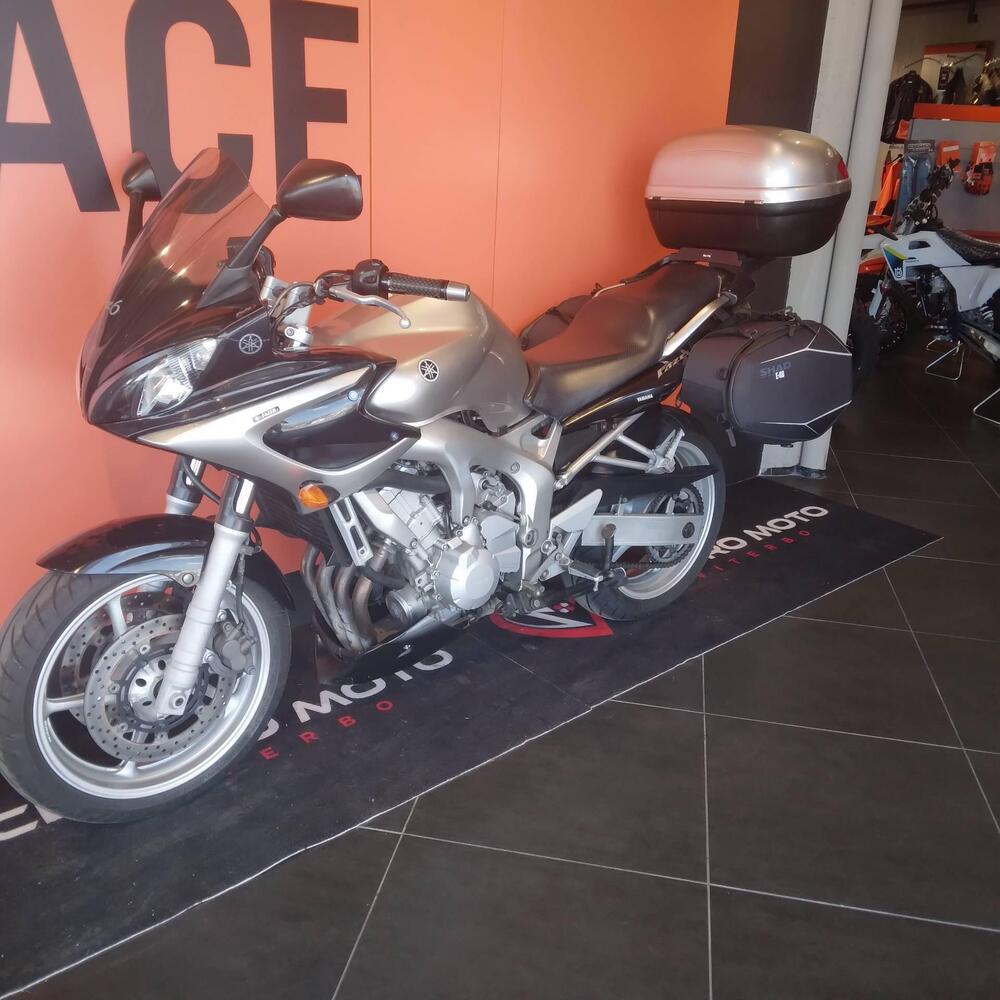 Yamaha FZ6 Fazer (2004 - 07) (11)