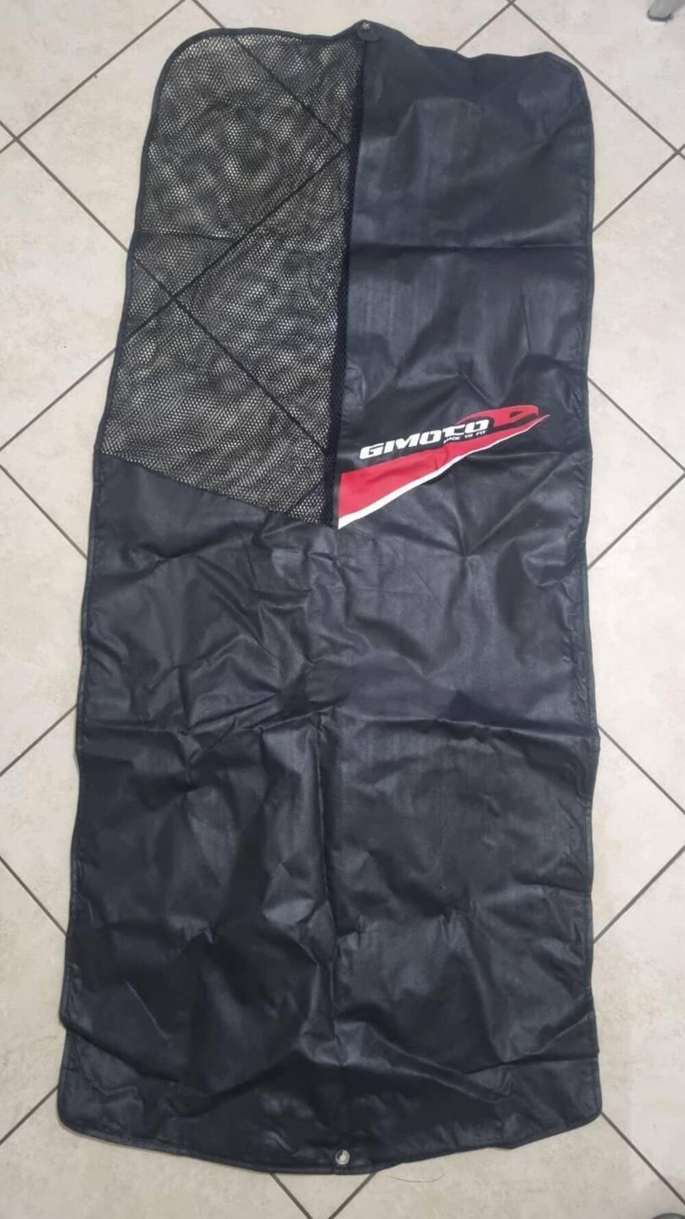 Tuta divisibile GIMOTO su misura (6)