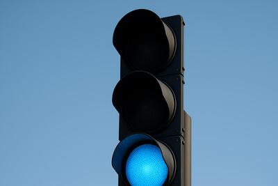 In Giappone Il semaforo &egrave; mezzo verde e mezzo blu, perch&eacute; non &egrave; &quot;midori&quot;