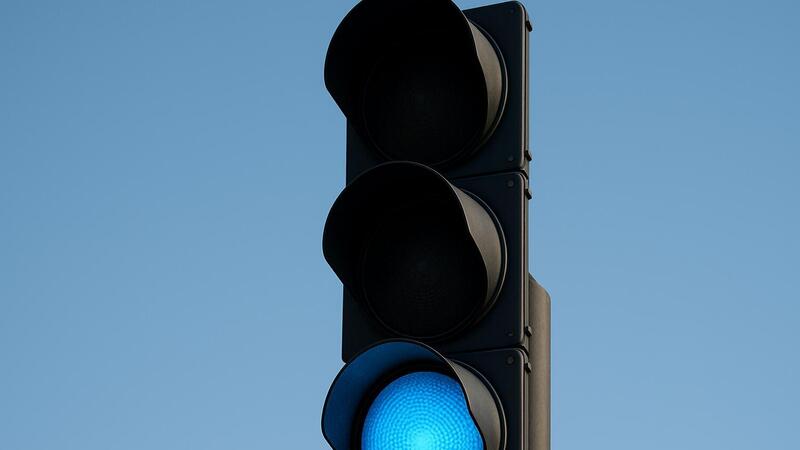 In Giappone Il semaforo &egrave; mezzo verde e mezzo blu, perch&eacute; non &egrave; &quot;midori&quot;