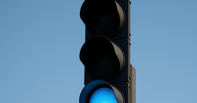 In Giappone Il semaforo &egrave; mezzo verde e mezzo blu, perch&eacute; non &egrave; &quot;midori&quot;