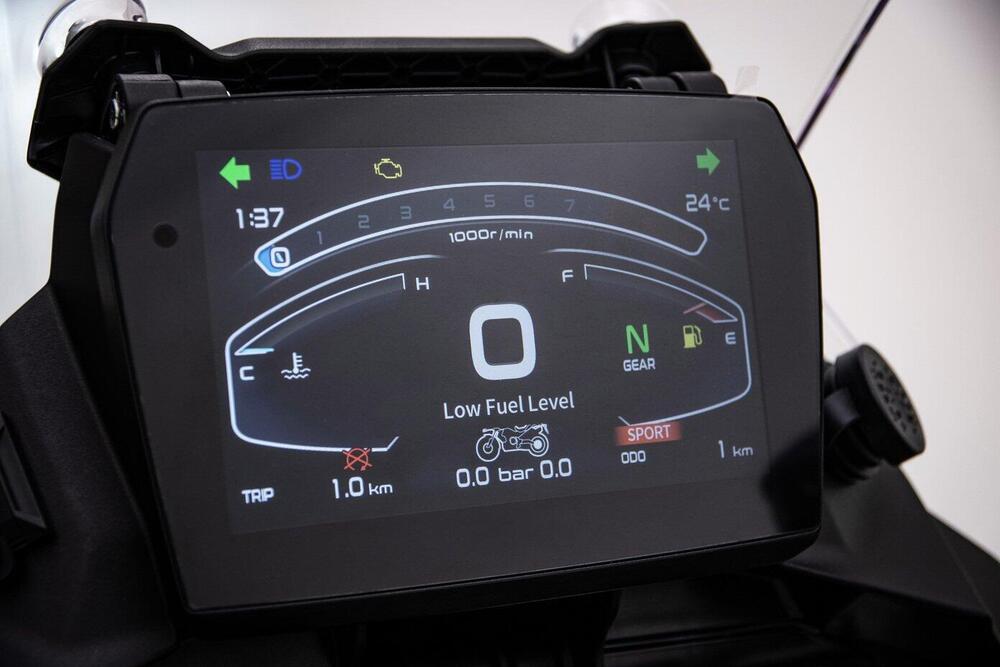 Voge Valico 900DSX (2024 - 26) (3)