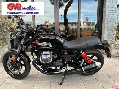 Moto Guzzi V7 Stone Special Edition (2022 - 25) usata