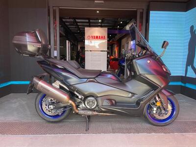 Yamaha T-Max 560 (2022 - 24) usata