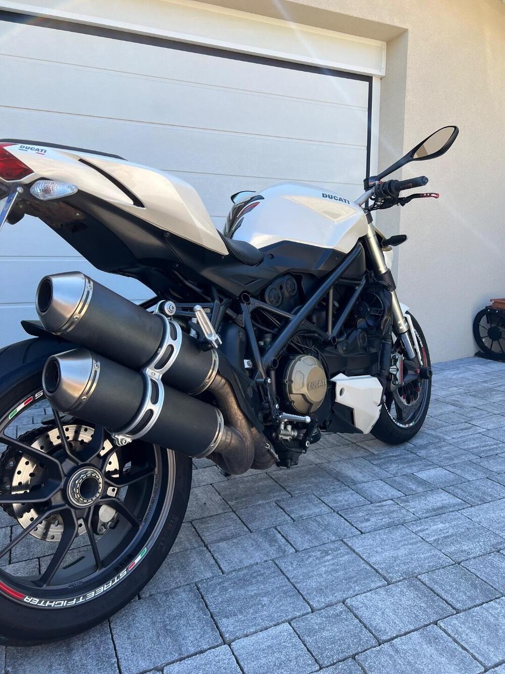 Ducati Streetfighter (2009 - 12) (8)