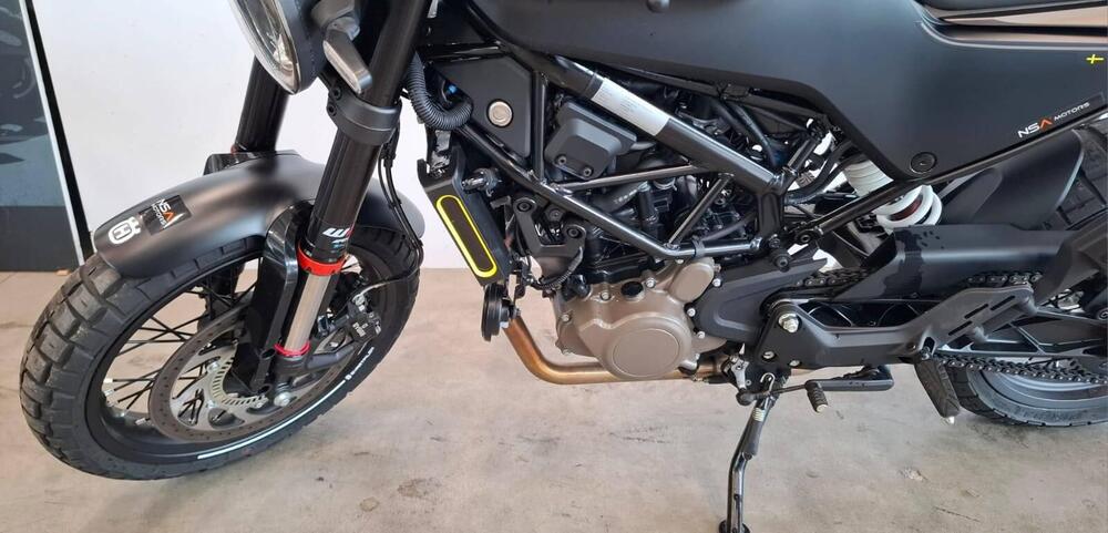 Husqvarna Svartpilen 125 (2021 - 23) (6)