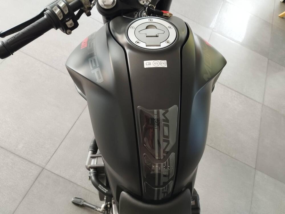 Ducati Monster 937 (2021 - 25) (7)