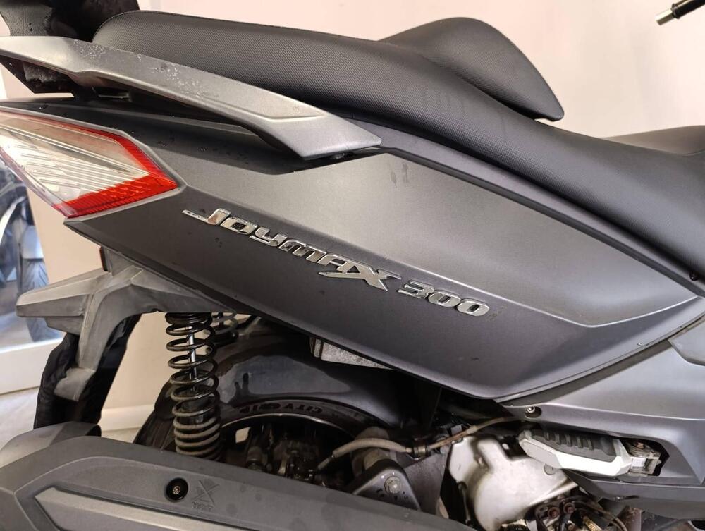 Sym Joymax 300 i ABS (2012 - 18) (4)