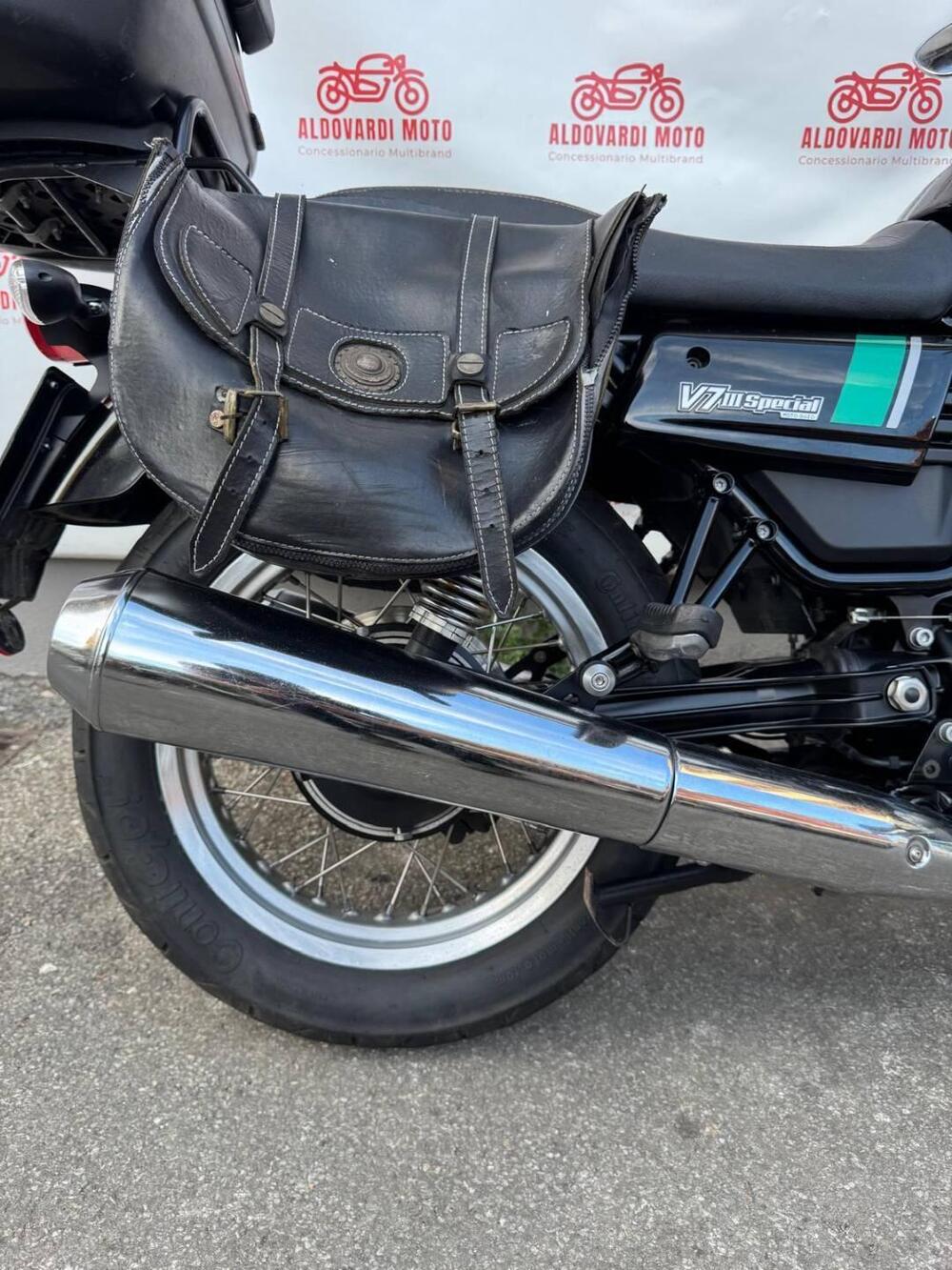 Moto Guzzi V7 III Special (2017 - 20) (8)