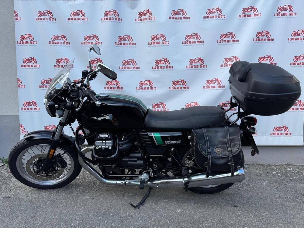 Moto Guzzi V7 III Special (2017 - 20) (2)
