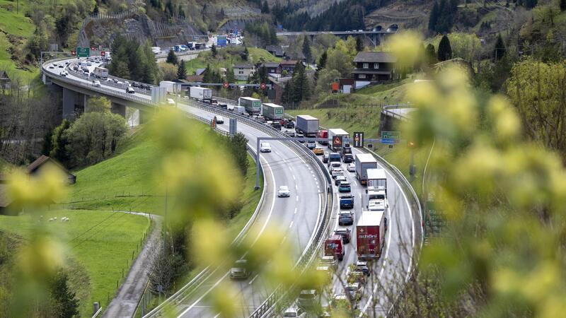 Esodo estivo 2025: le previsioni del traffico a luglio. Ecco i weekend a rischio