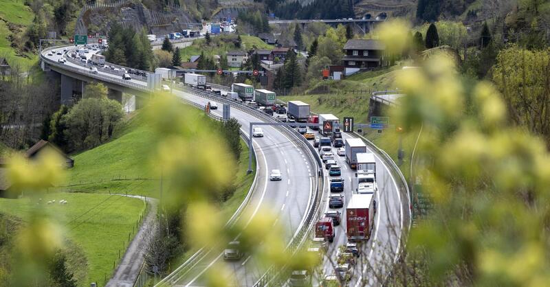 Esodo estivo 2025: le previsioni del traffico a luglio. Ecco i weekend a rischio