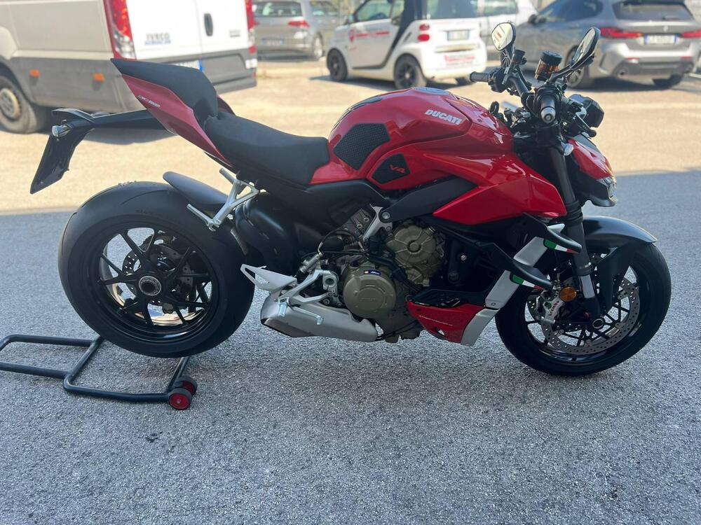 Ducati Streetfighter V4 1100 (2020) (3)