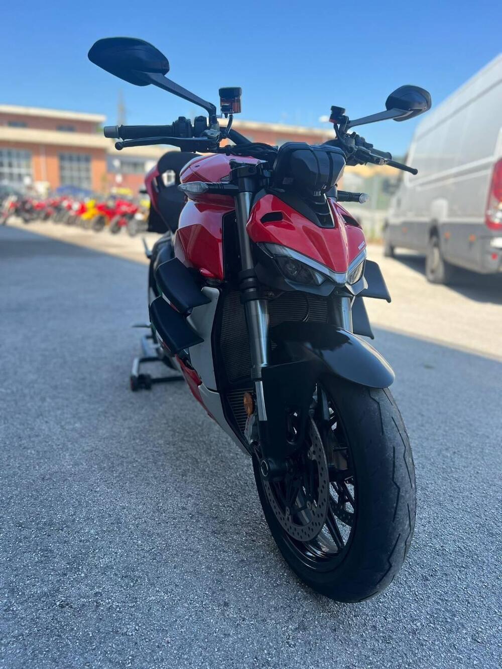 Ducati Streetfighter V4 1100 (2020) (2)