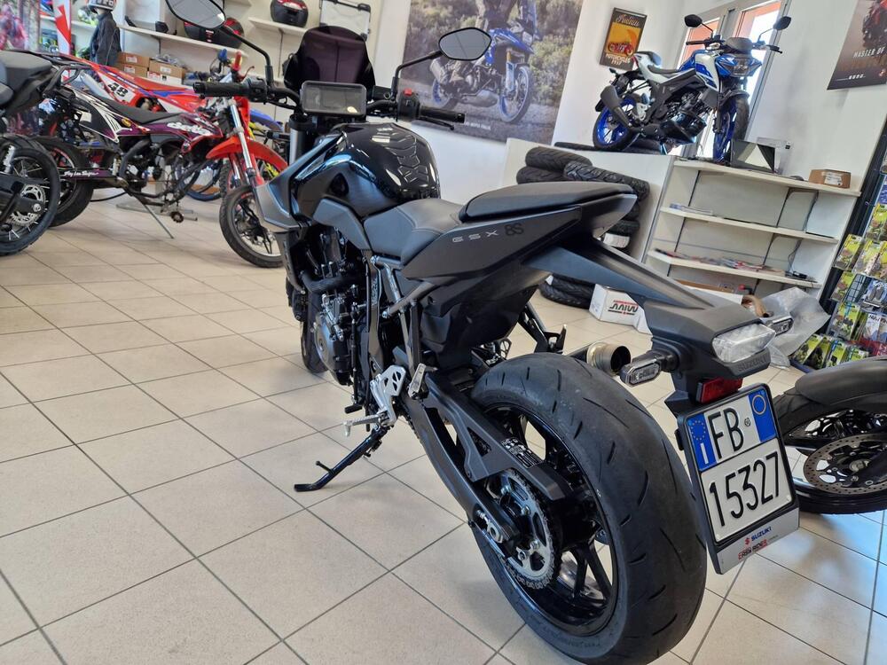 Suzuki GSX-8S (2023 - 24) (6)