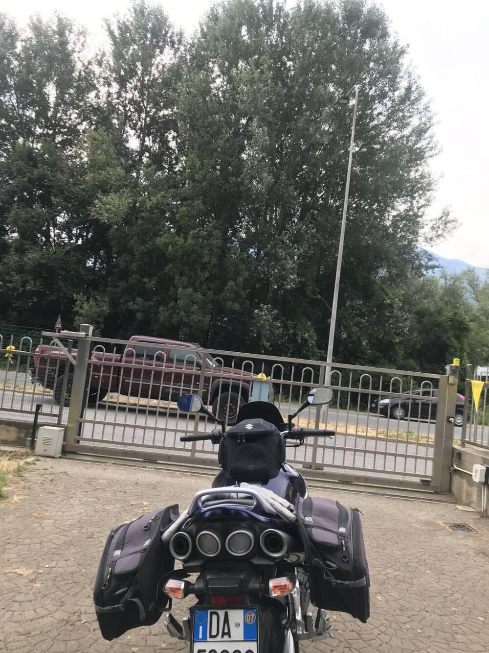 Suzuki GSR 600 (2006 - 11) (4)