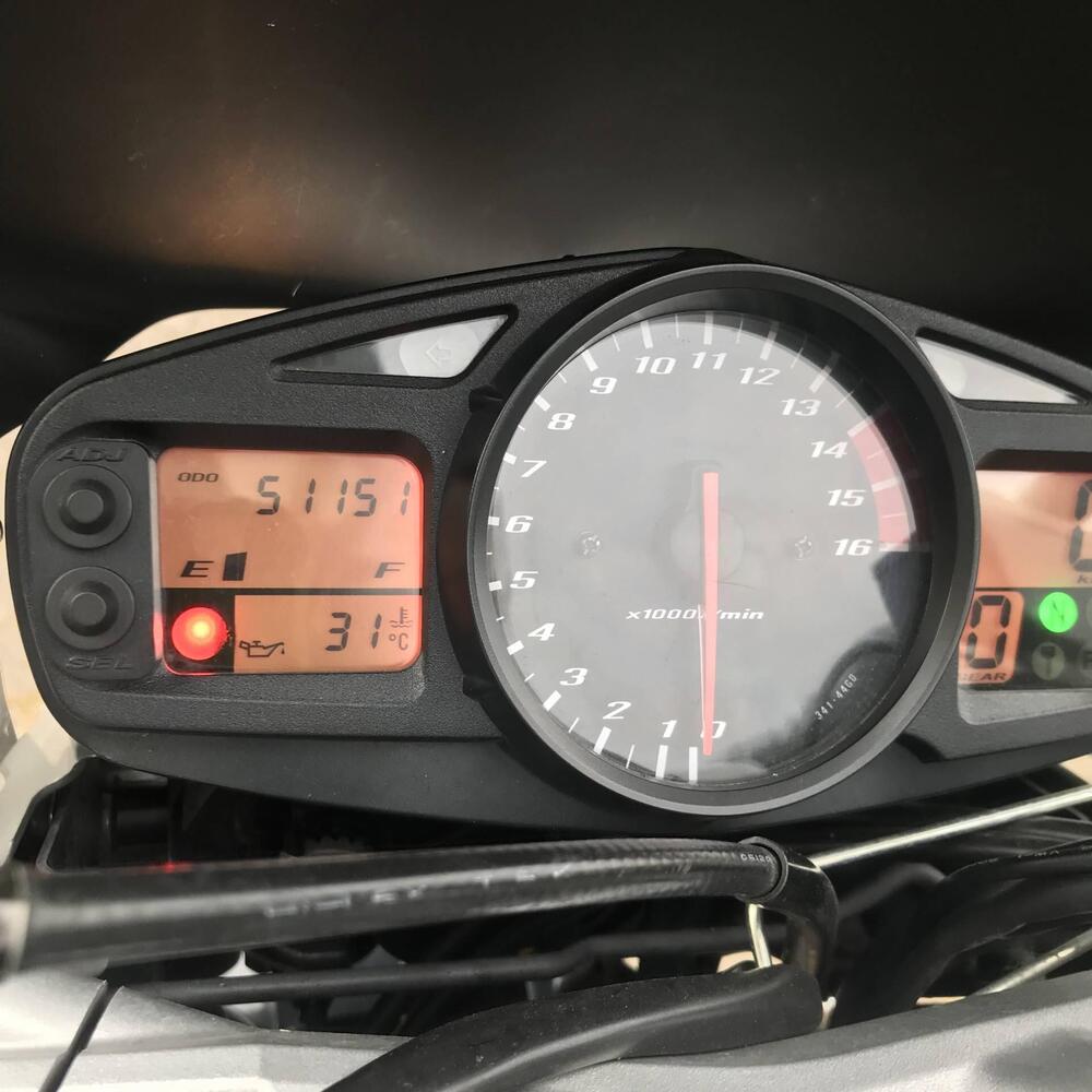 Suzuki GSR 600 (2006 - 11) (5)