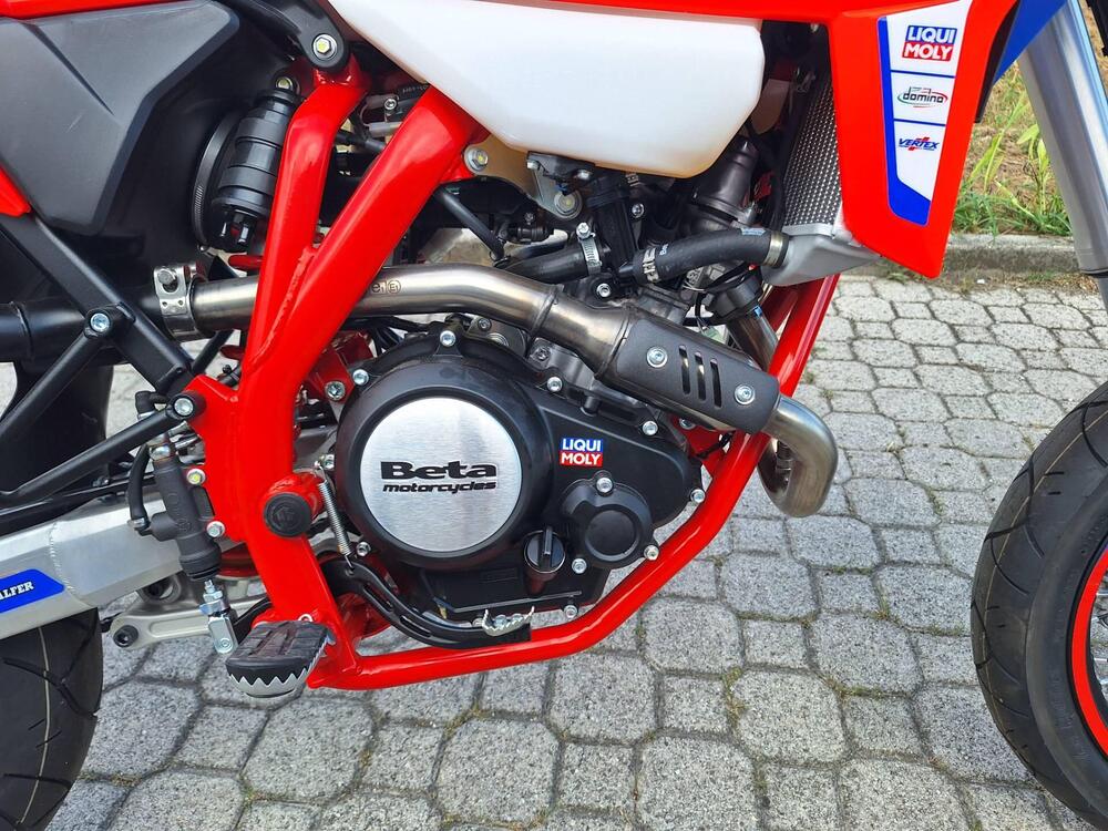 Betamotor RR 125 4T Motard R (2025) (2)