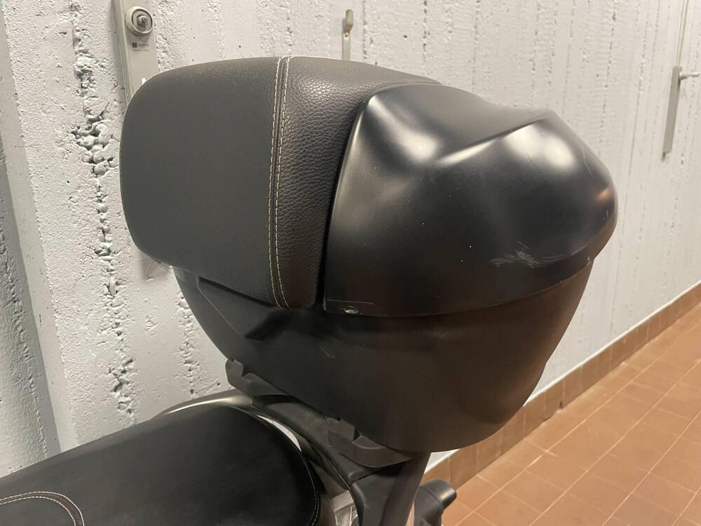 Piaggio Beverly 300 i.e. ABS-ASR (2016 - 20) (4)