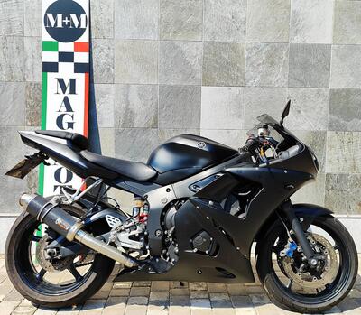 Yamaha YZF R6 (2005 - 06) usata