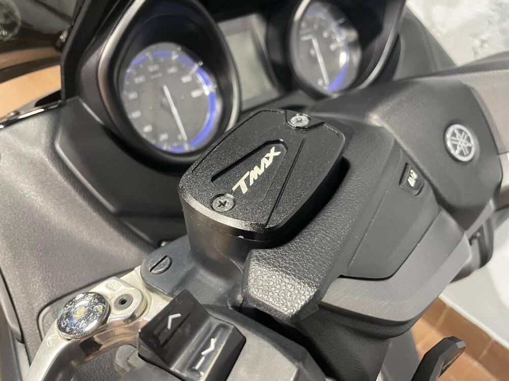 Yamaha T-Max 560 Tech Max (2020) (6)