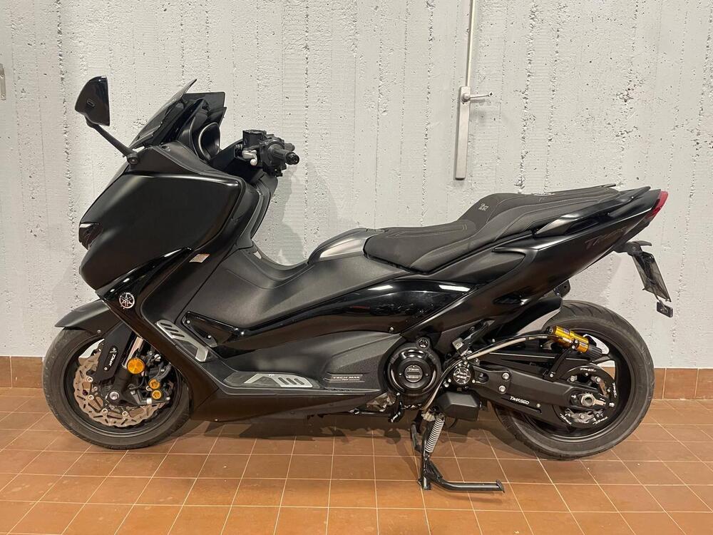 Yamaha T-Max 560 Tech Max (2020) (2)