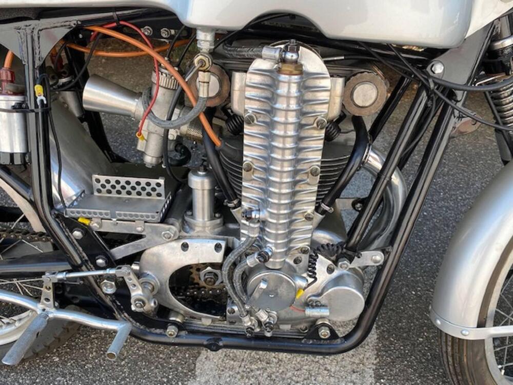 Mondial BIALBERO 250 (2)