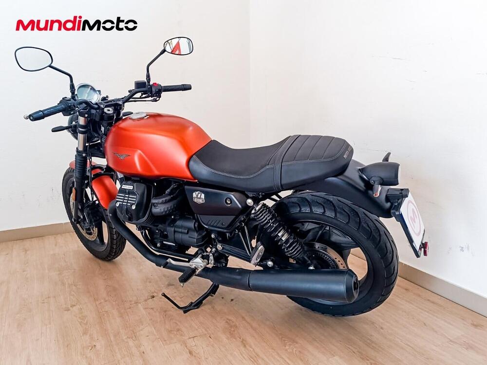 Moto Guzzi V7 Stone Centenario (2021 - 22) (7)