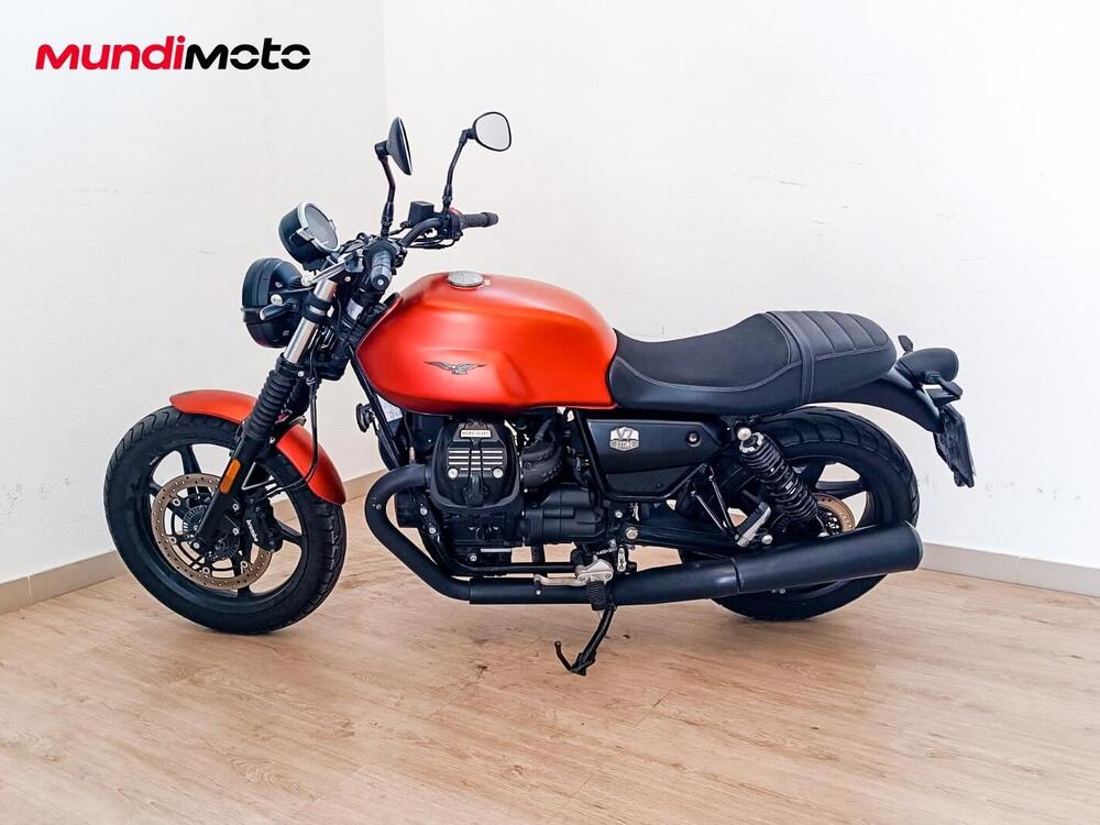 Moto Guzzi V7 Stone Centenario (2021 - 22) (6)