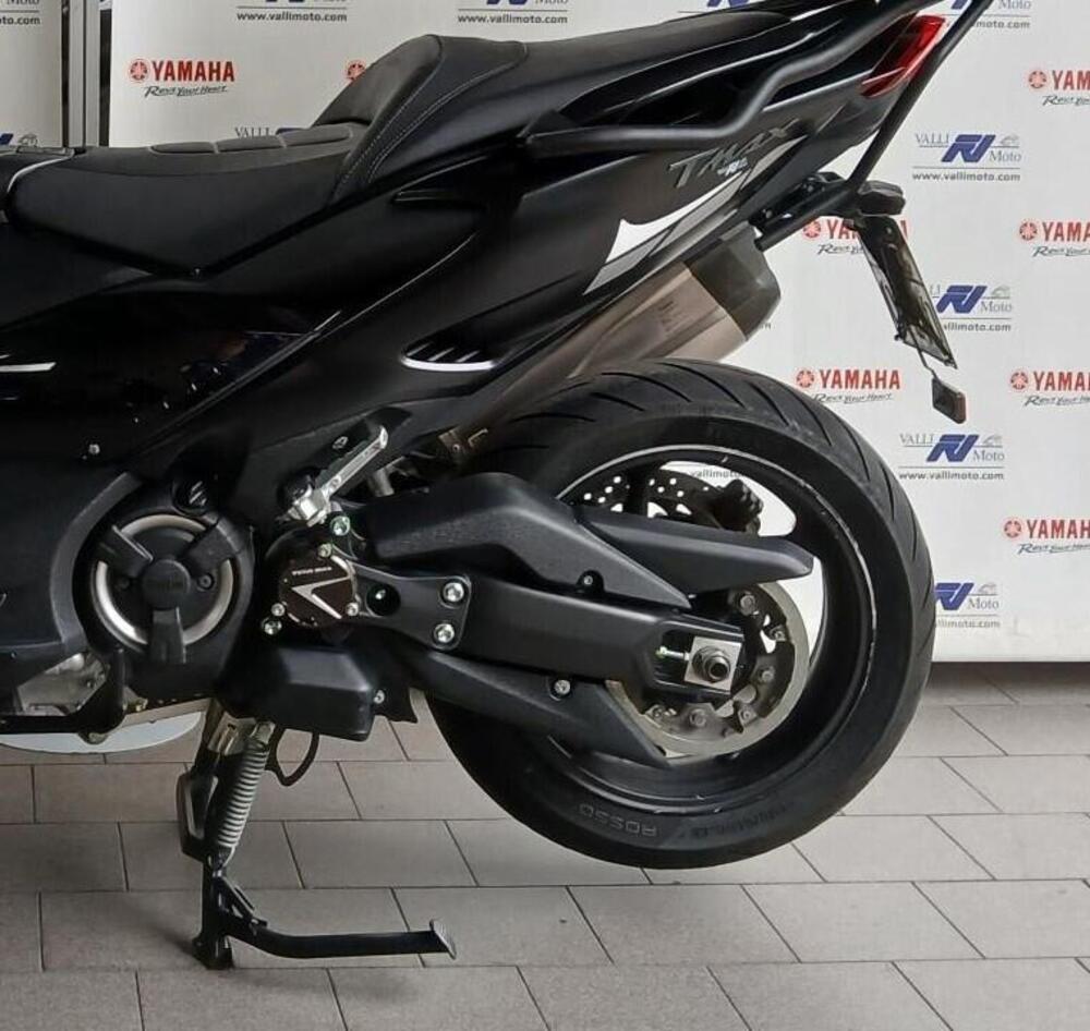 Yamaha T-Max 560 Tech Max (2020) (5)