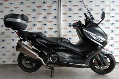 Yamaha T-Max 560 Tech Max (2020) usata