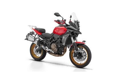 QJ Motor SRT 700 SX (2025) nuova