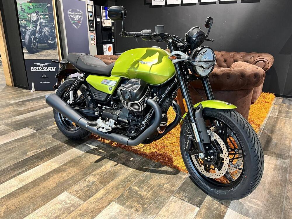 Moto Guzzi V7 Sport (2025 - 26)