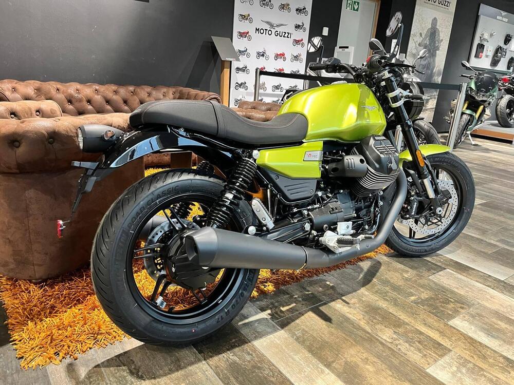 Moto Guzzi V7 Sport (2025 - 26) (2)