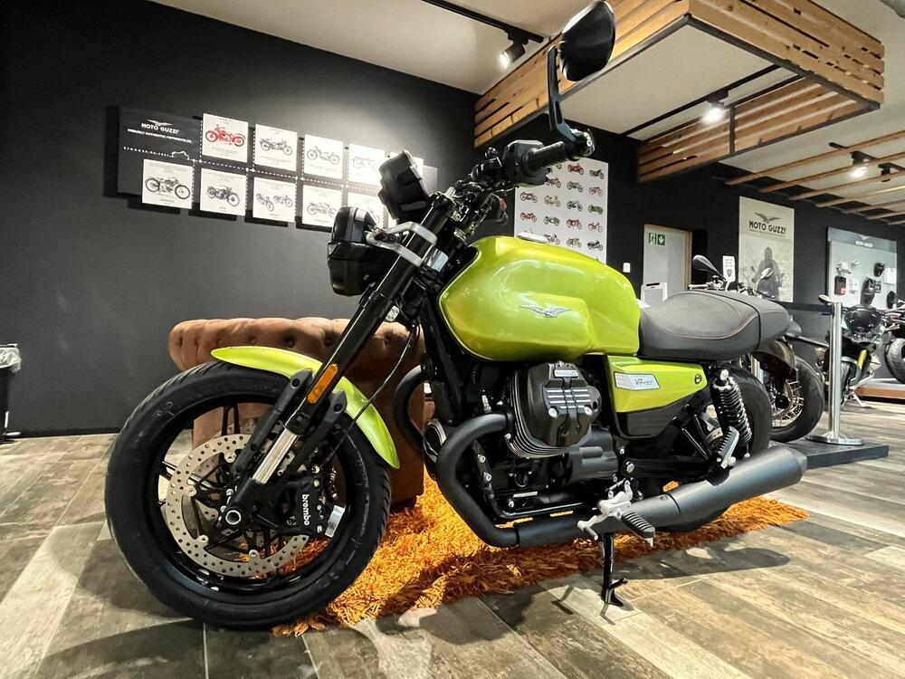 Moto Guzzi V7 Sport (2025 - 26) (6)