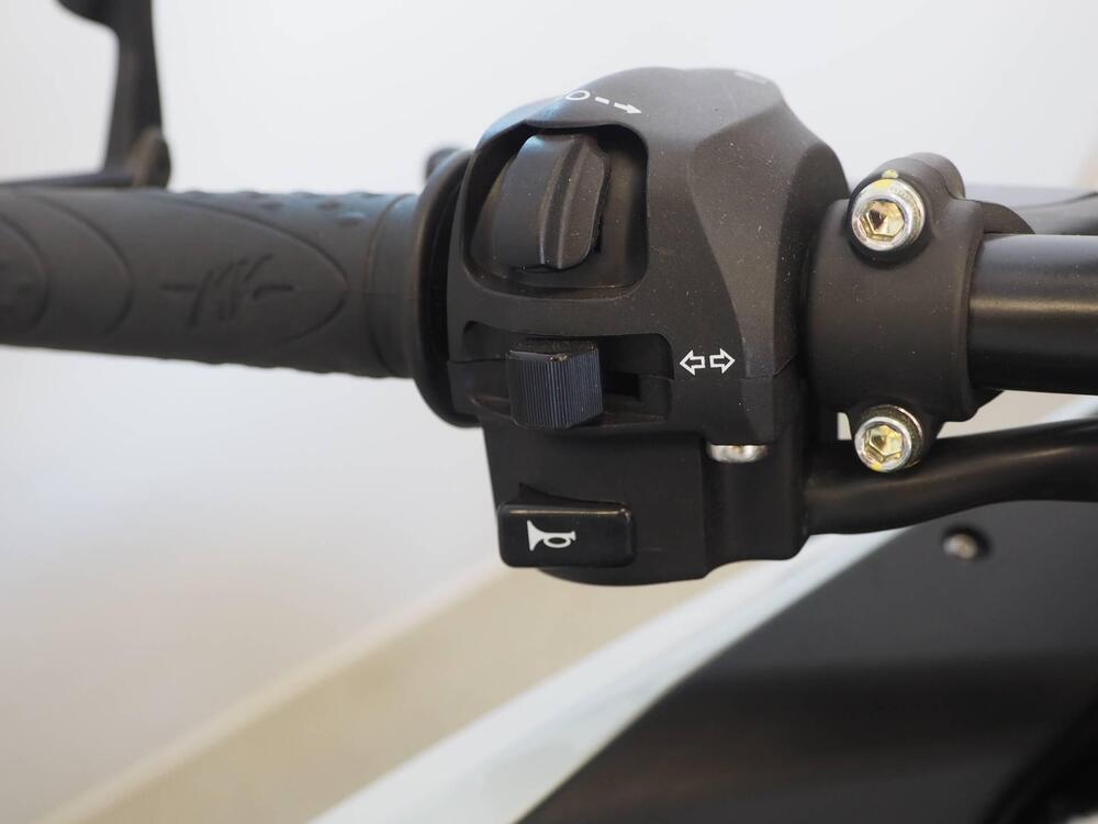 MV Agusta Superveloce 800 S (2021 - 25) (8)