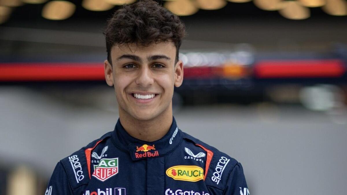 F1. Debutto per Lindblad nella FP1 di Silverstone con Red Bull. Paul Aron (Alpine) con Sauber