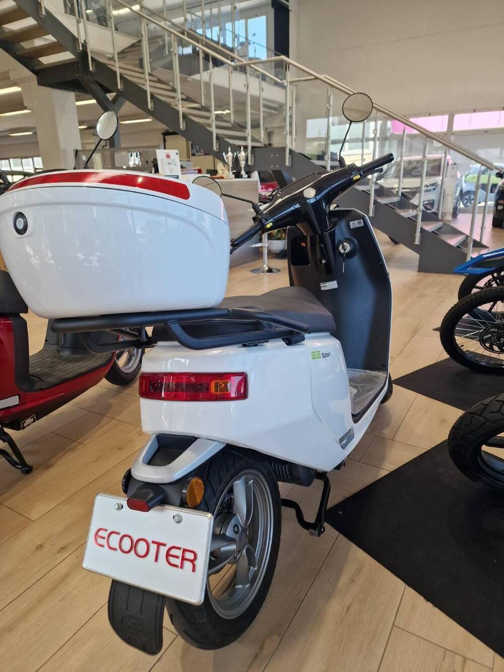 Ecooter E2 Sport (2021 - 25) (2)