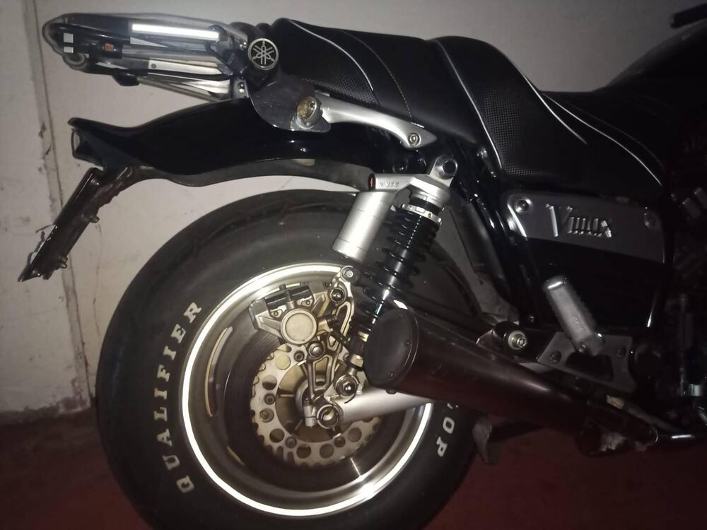 Yamaha Vmax (6)