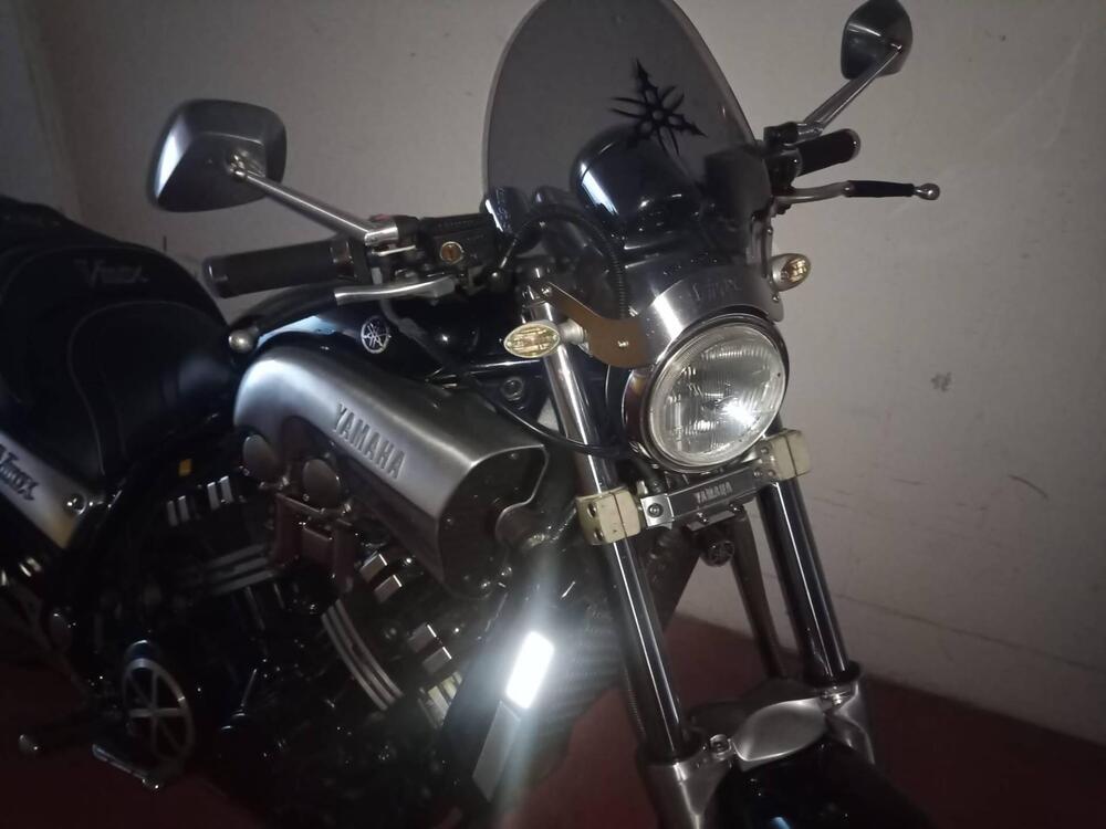 Yamaha Vmax (7)