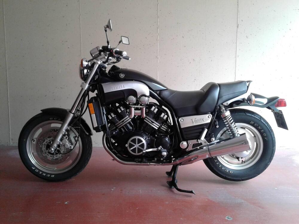 Yamaha Vmax (13)
