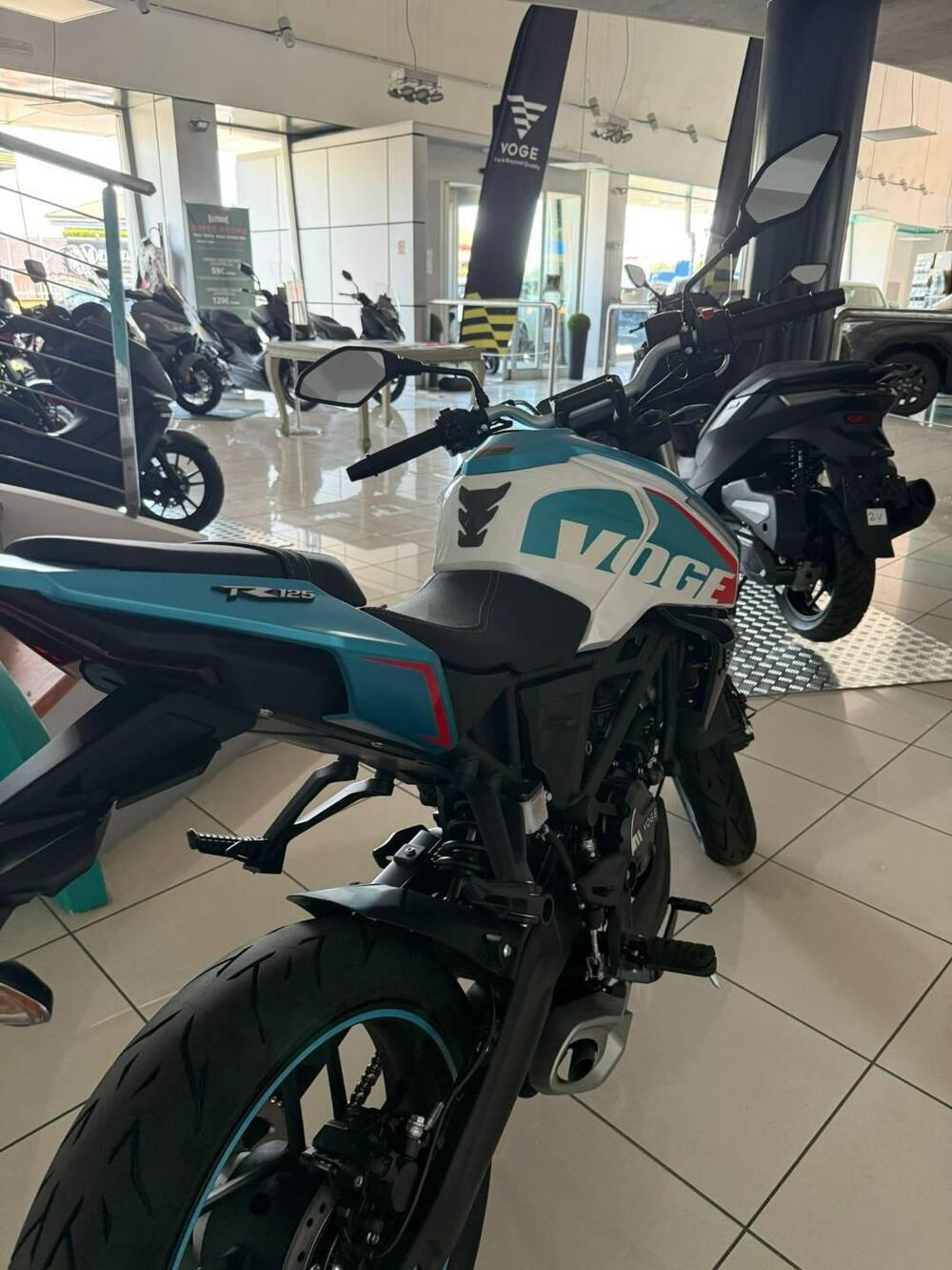 Voge Brivido 125R (2023 - 26) (2)